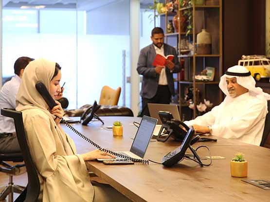 Servcorp’s shared workspace at Olaya Towers fosters a productive atmosphere, where professionals connect, collaborate, and work efficiently.